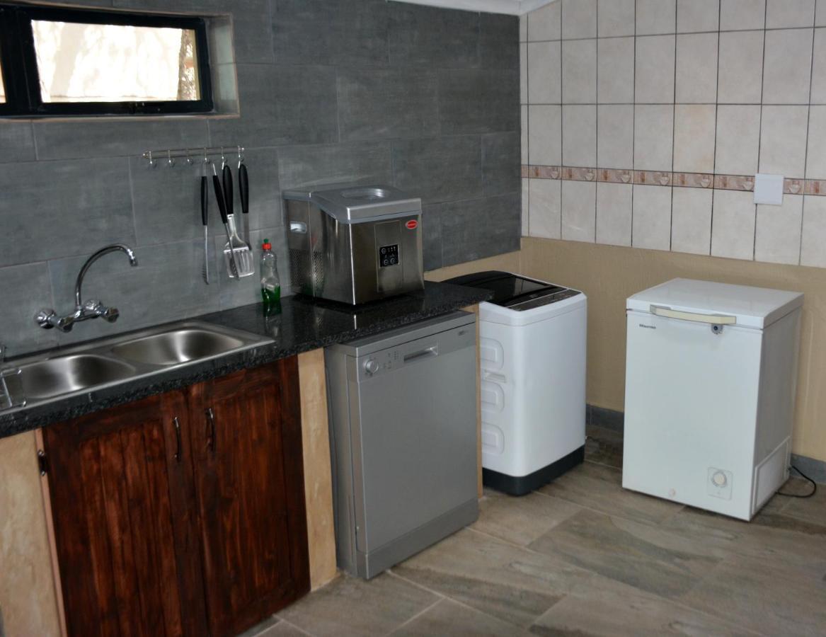 Kruger River Holiday Home Marloth Park Ngoại thất bức ảnh