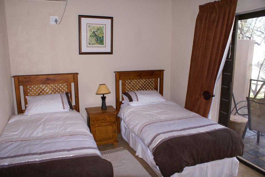 Kruger River Holiday Home Marloth Park Phòng bức ảnh