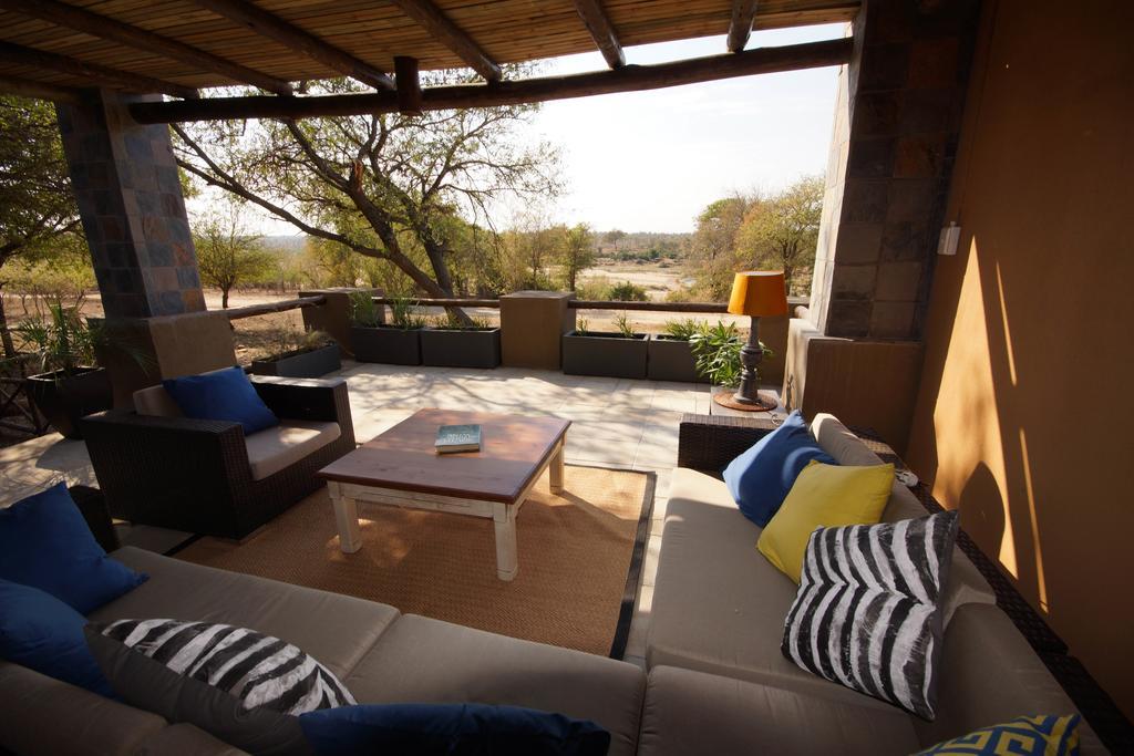 Kruger River Holiday Home Marloth Park Ngoại thất bức ảnh